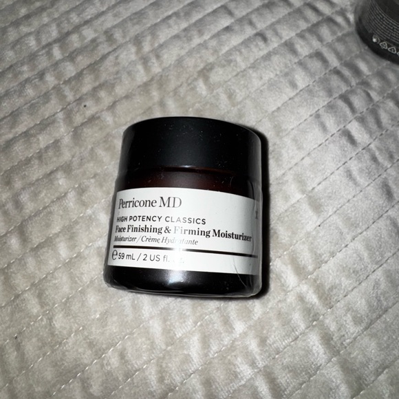 Perricone MD Other - Perricone MD Face Finishing & Firming Moisturizer - Black and White